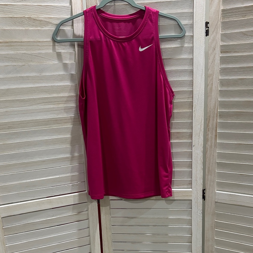 Nike Women's Fuchsia Tank Top